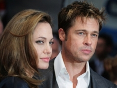 Brad Pitt não ama Angelina          Jolie, diz amigo do ator